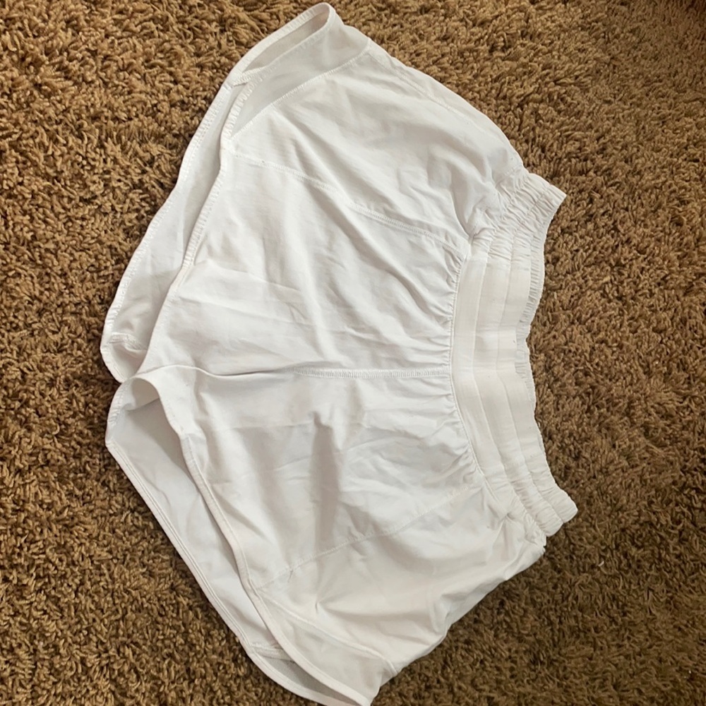 white lululemon hotty hots
